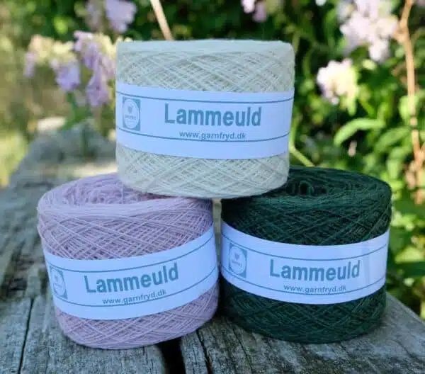 100 % Merino Lammuld fra Knoll Yarns i Yorkshire i England