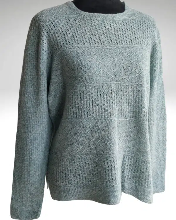 Mønsterbluse - Garnfryd Design af Made by Annie. Strikket i Merino Lammeuld