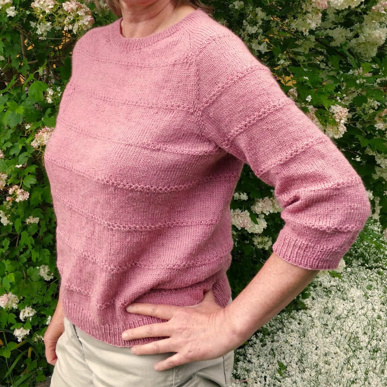 Sammensat 24 bluse strikket i GOTS Merino/hør fra Imagine Wool