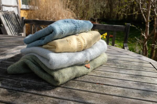 Garnfryds Cardigan i Merino Lammeuld - strikkekit med opskrift og garn - Billede 2