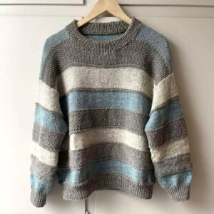 Olga Designet af Skall. Strikket i Garnfryds Finnuldsgarn DK
